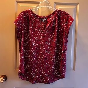 41 Hawthorn short sleeve blouse in burgundy. Petite XL
